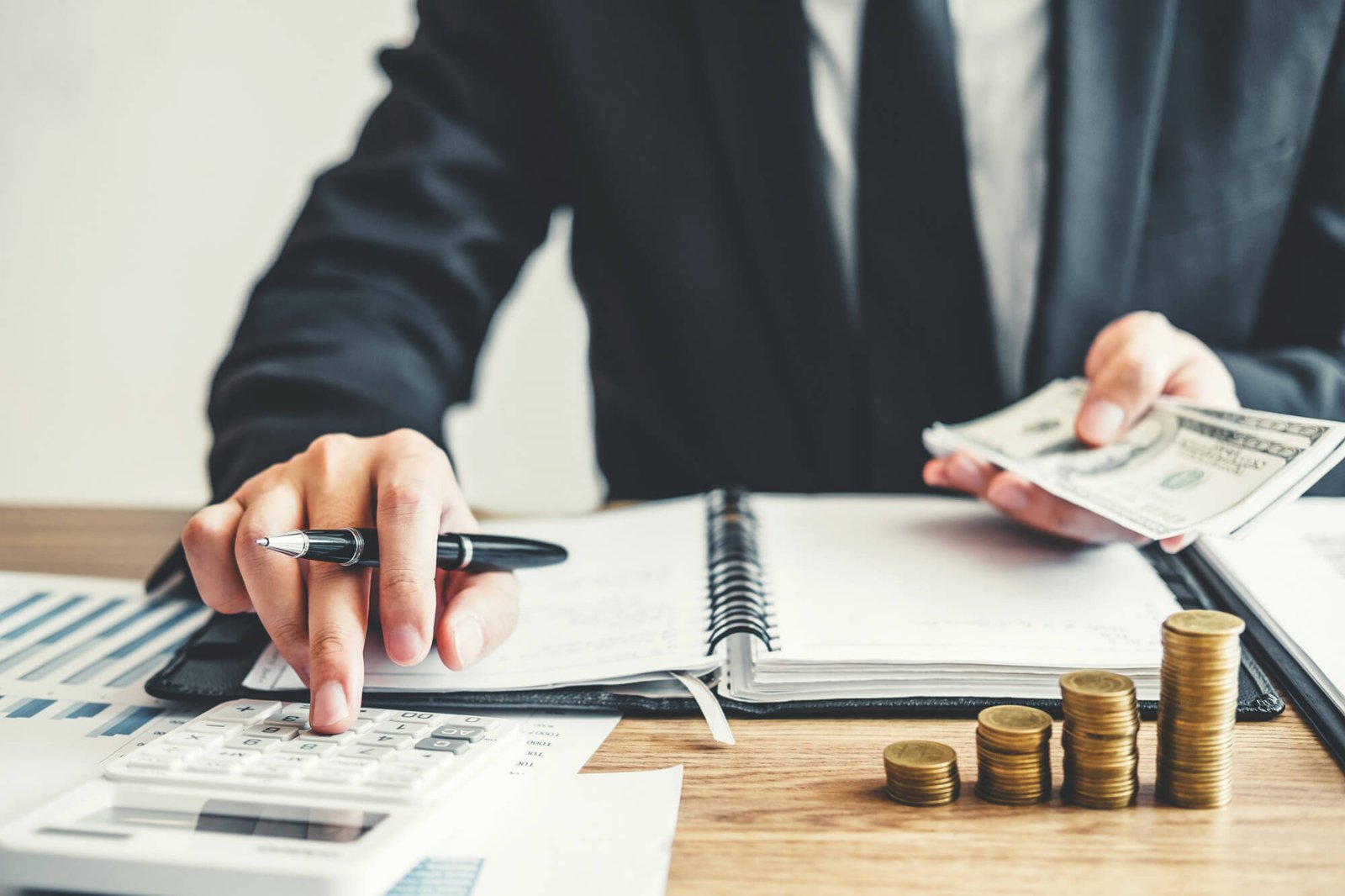 Investment funds and financial growth planning